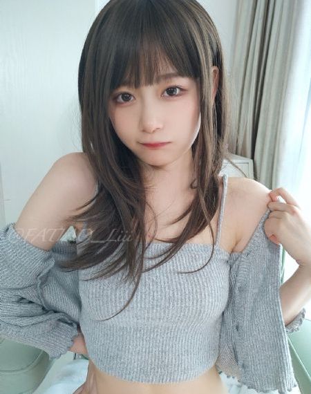 秘书下面又紧又湿_蓝光免费全集观看