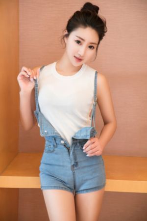 依依成人影院免费看_BD韩语高清完整版播放