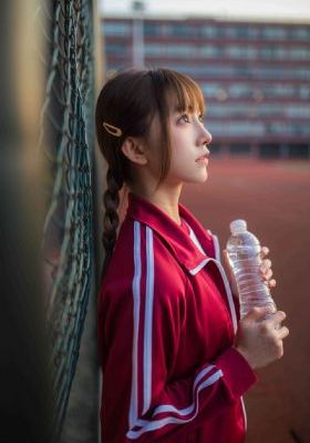 绝色美人妻被扶臀挺进_1080HD在线观看
