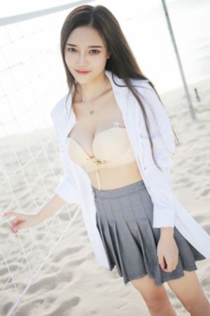 我在厨房摸岳的乳hd在线观看_720免费观看最新