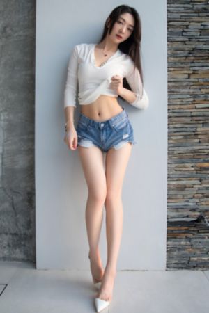 亚洲午夜熟女片AAA片小说_超清在线观看完整版