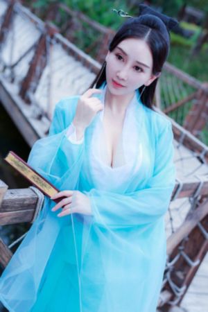 色偷偷伊人_蓝光动漫在线观看