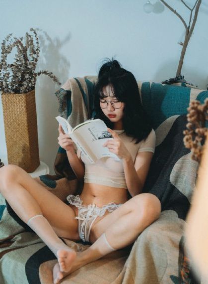 亚洲成在线观看AV第28集_BD韩语迅雷电影在线