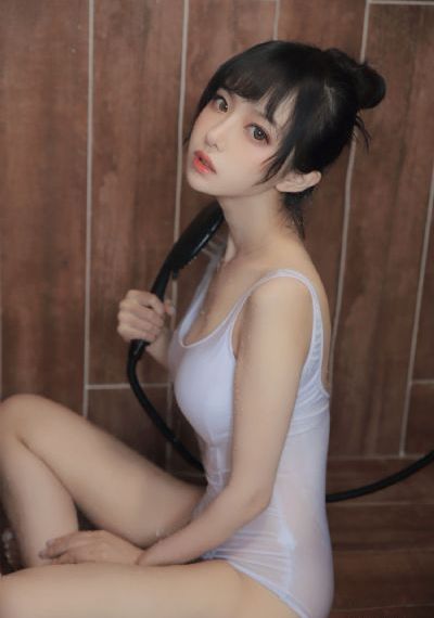 暗卫被主人玩得站不起来_4K在线观看视频
