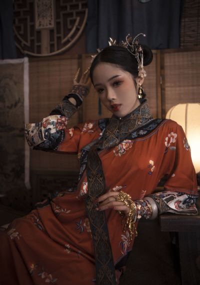 女人裸体又黄视频_BD电影完整版