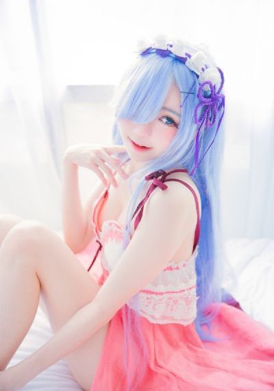 娇妻KTV被三黑人玩_HD免费观看