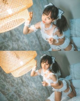 女王庄园里骑人马比赛_迅雷在线观看