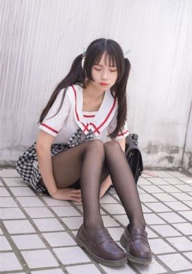 嫩草无码精品一区二区_4K在线播放
