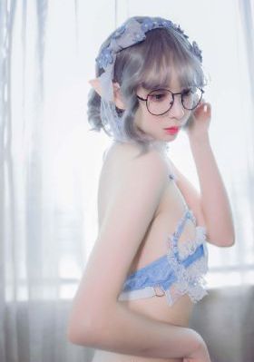 欧美极品少妇32p_1080P全集免费播放